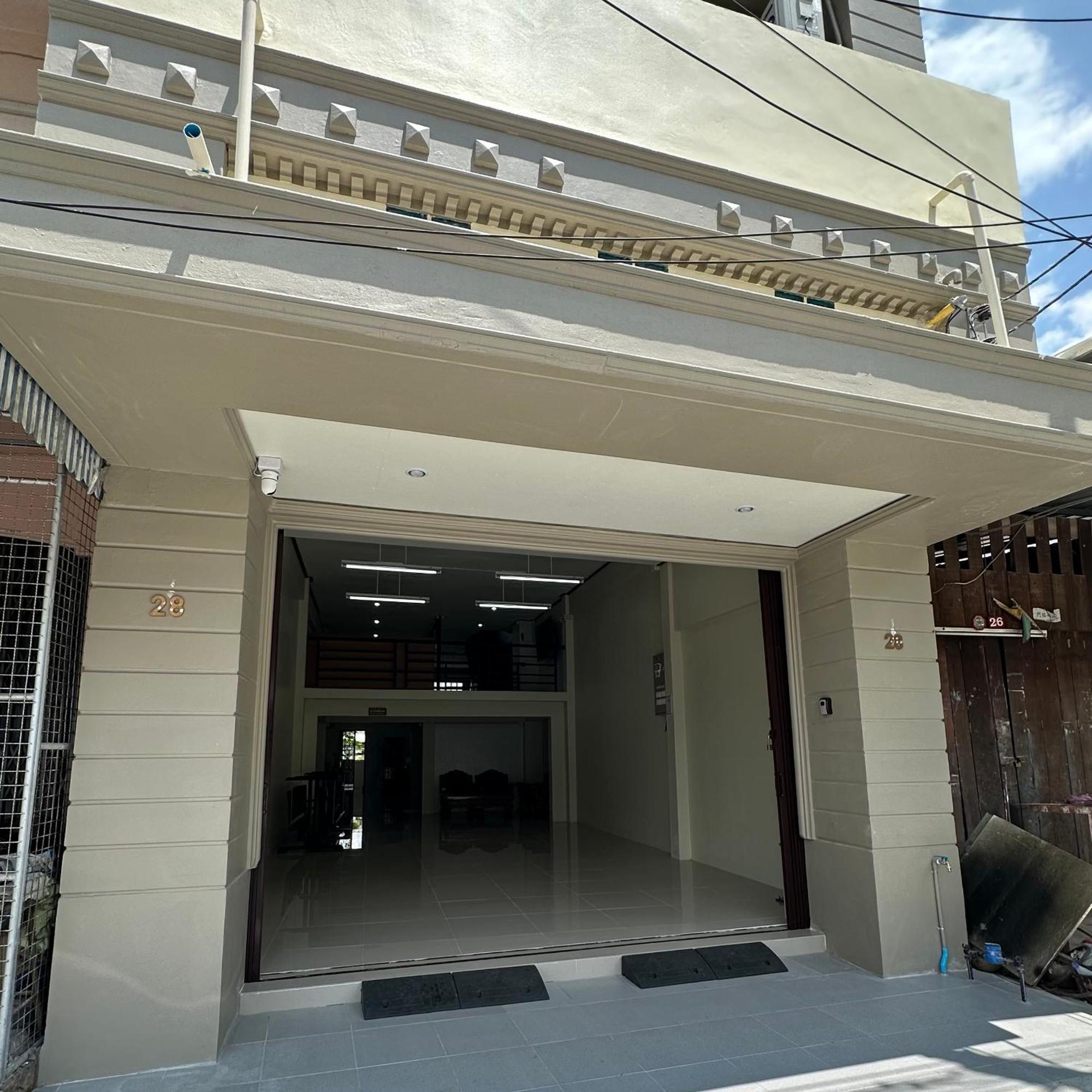 Hatyai House 28 *